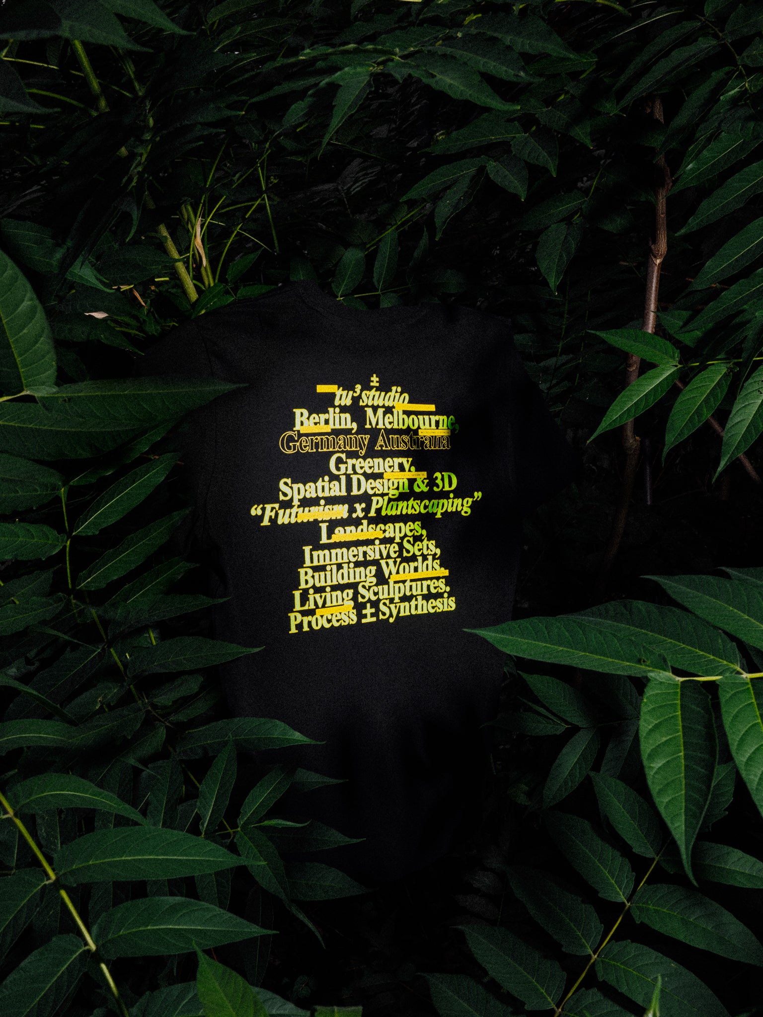 tu³ Text T-shirt