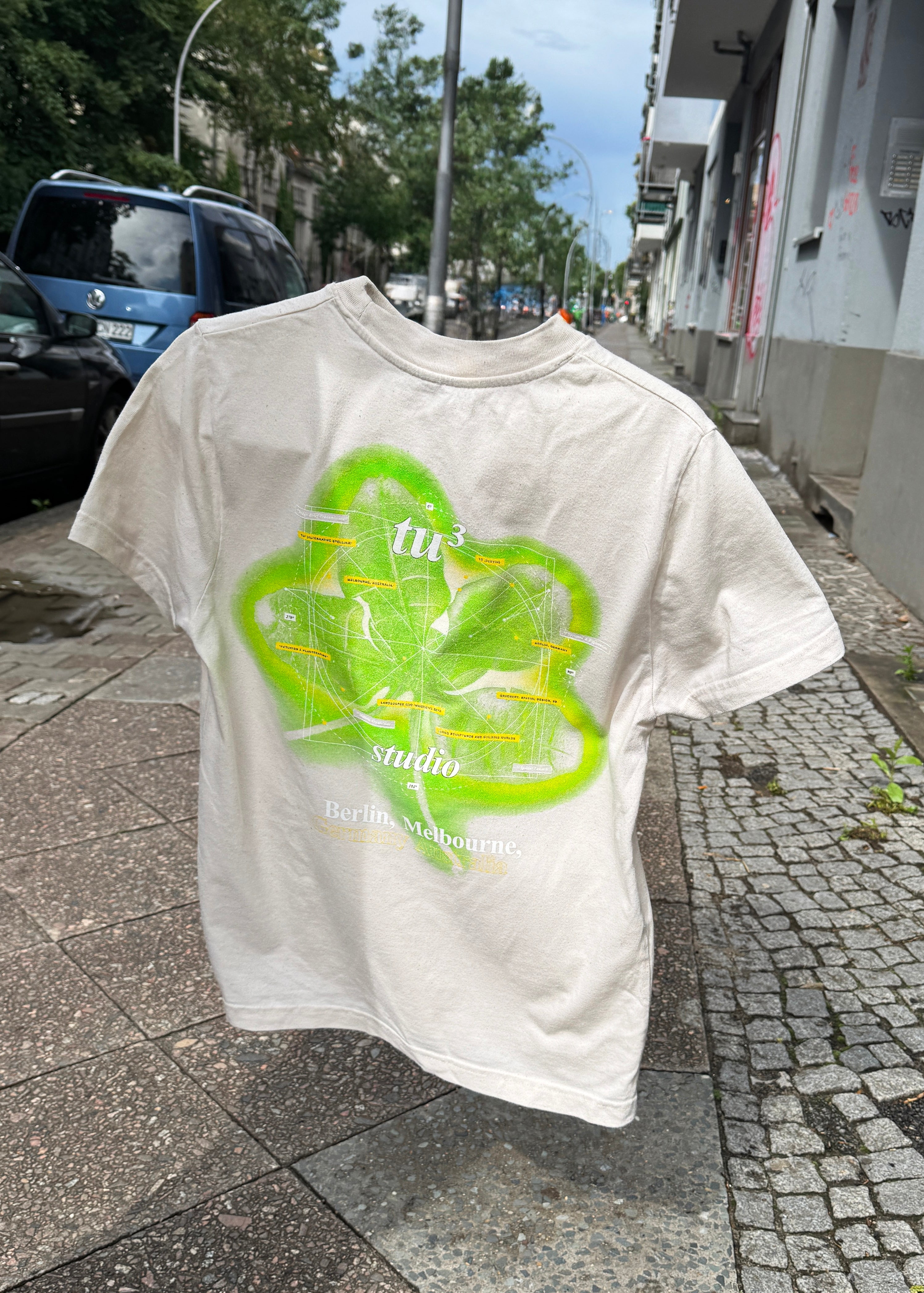 tu³ Graphic Leaf T-shirt (Off-White)